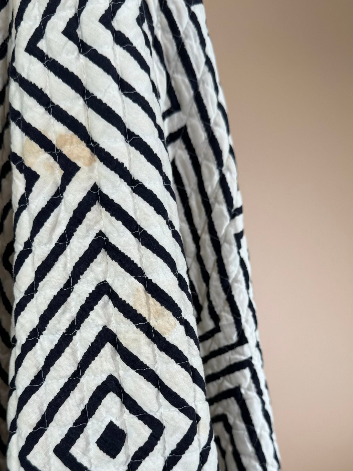 Vintage 1950s | Quilted MCM Print Knee Length Dress | "That Wilroy Look"
