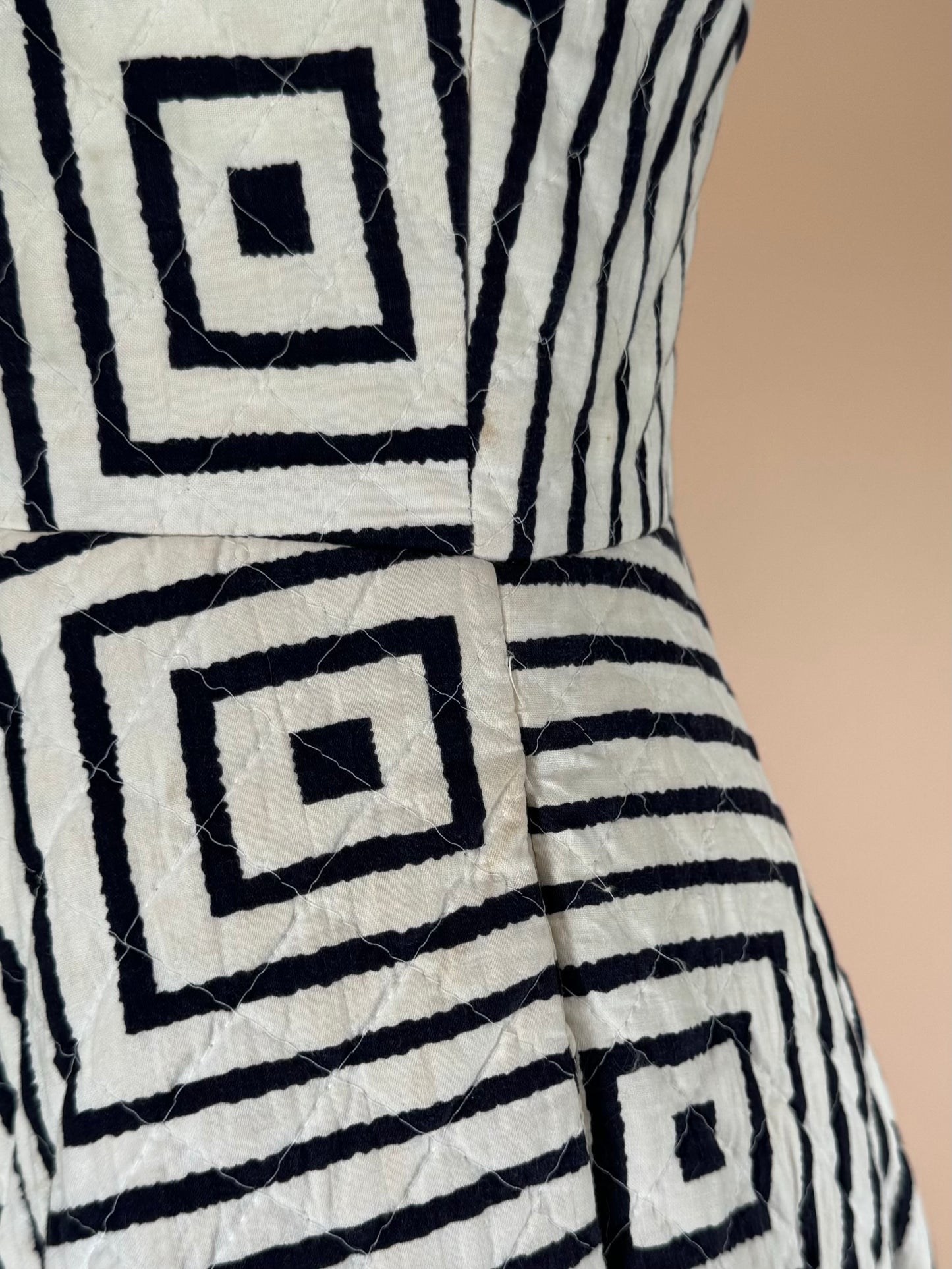Vintage 1950s | Quilted MCM Print Knee Length Dress | "That Wilroy Look"