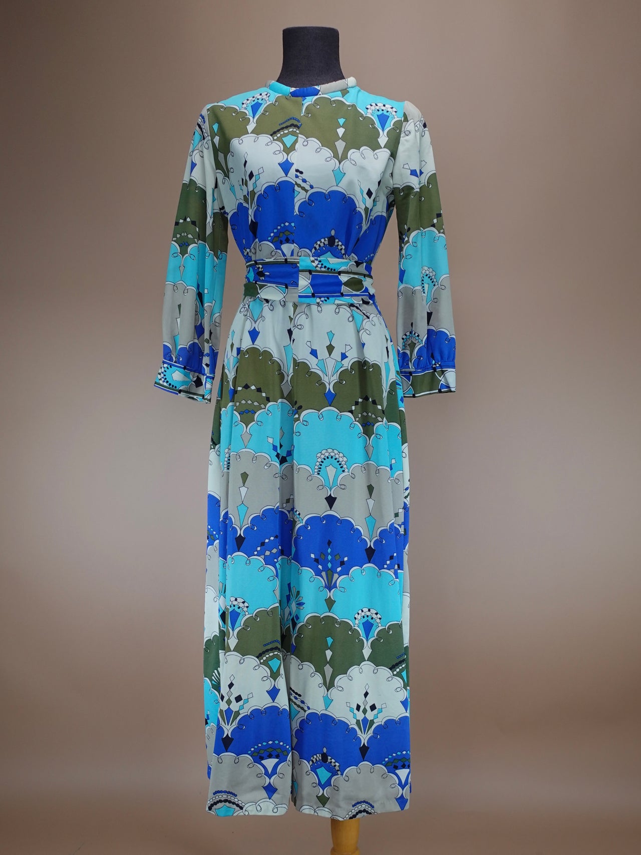 Vintage 1960s/70s | Art Deco "Fashions by Marilyn New York" Palazzo Leg Jumpsuit With Necktie