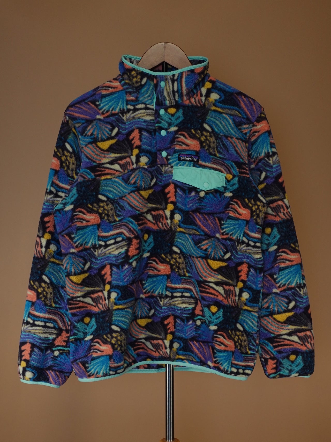 2000s - Patagonia Geometric Nature Print Half Snap Synchila