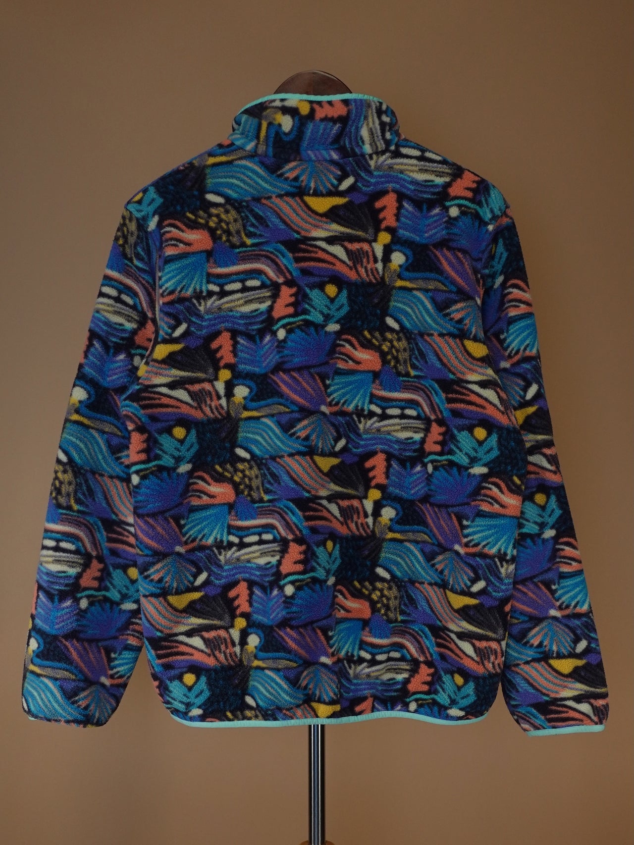 2000s - Patagonia Geometric Nature Print Half Snap Synchila