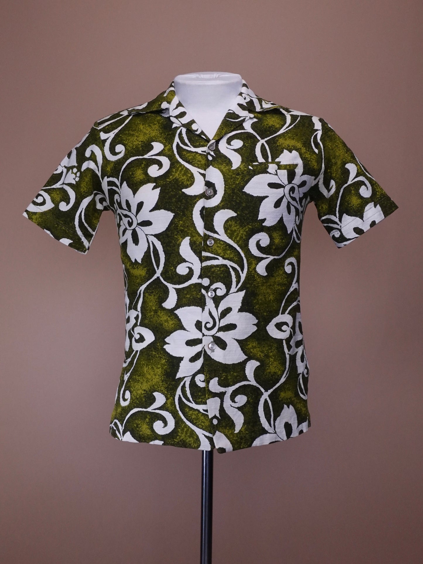 1970s - Lolani Green Bar Cloth Hawaiian Shirt