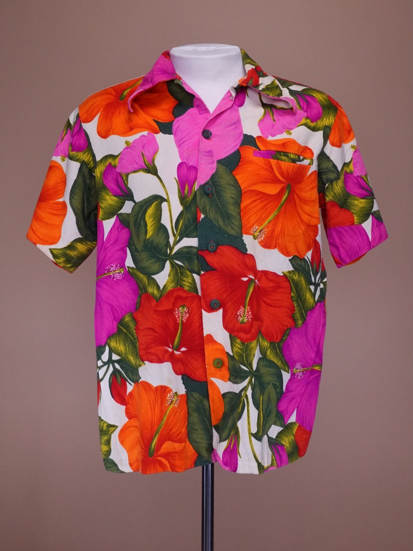 1960s - Hawaii Resort Shops  Pink/Orange/Green Bar Cloth Hawaiian Shirt