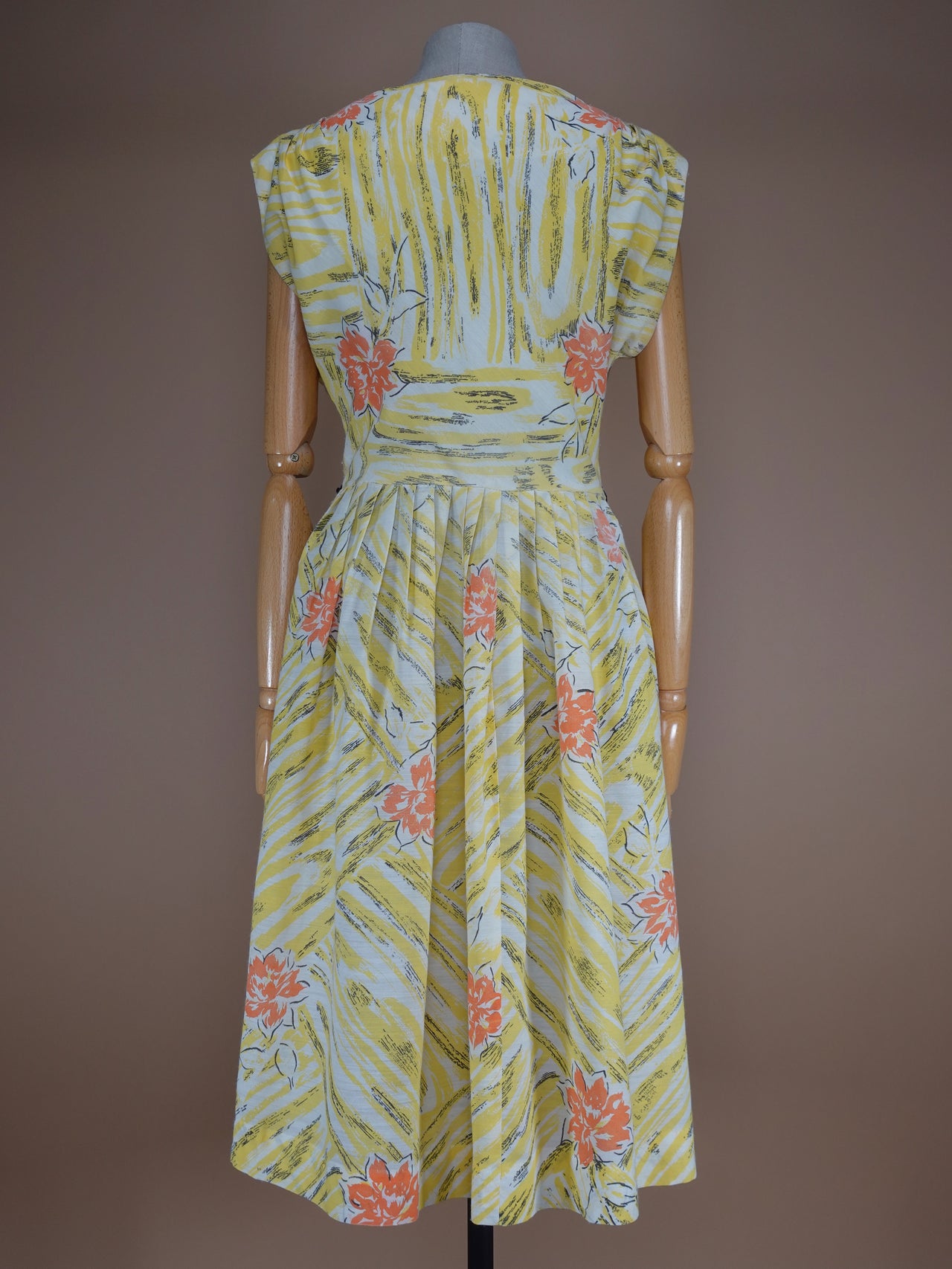 1960s - Yellow Floral Pattern Penny Packer Style Dress