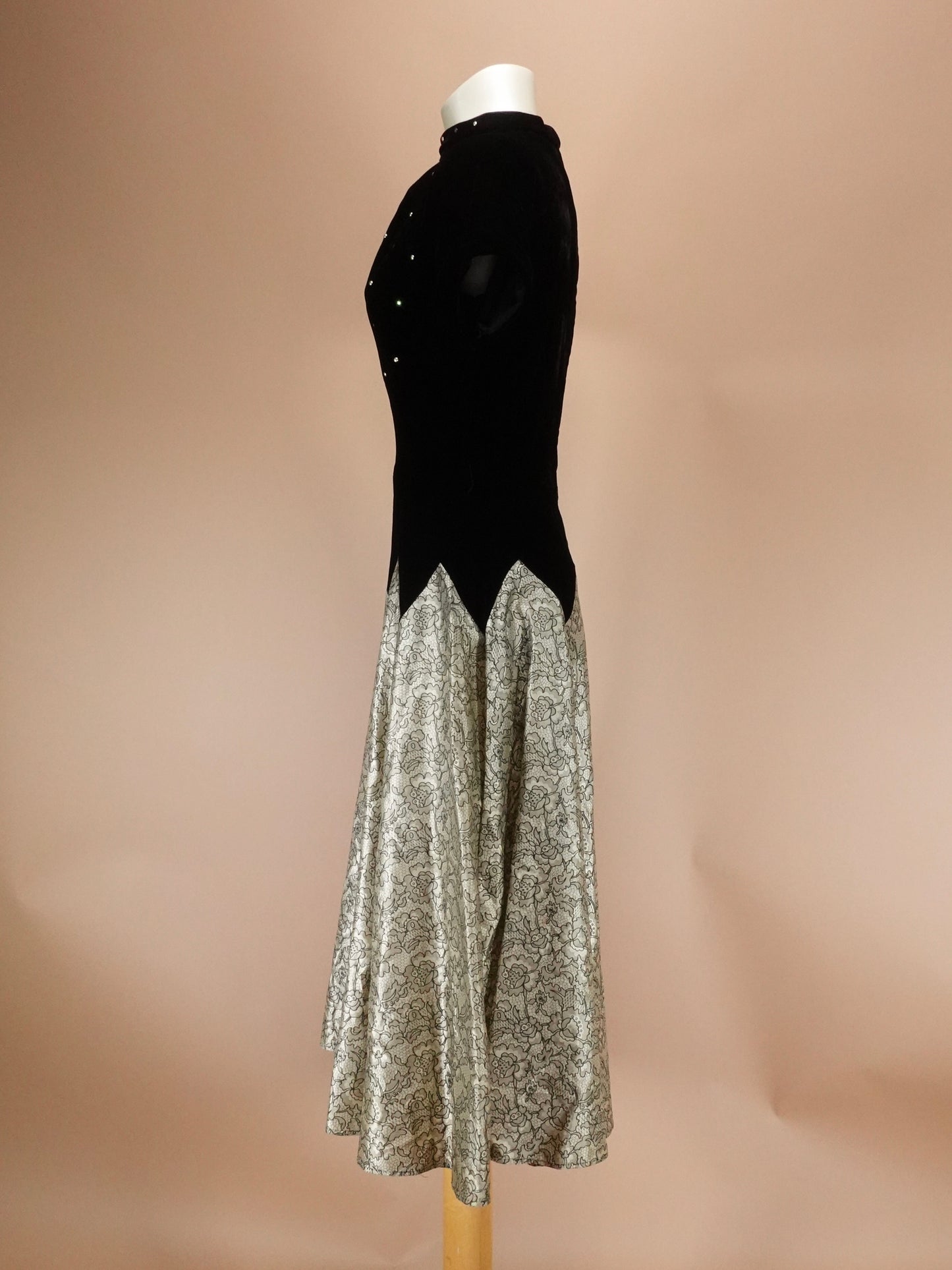 Vintage 1950s | Silk Velvet Dress | Mandarin Collar | Embellished