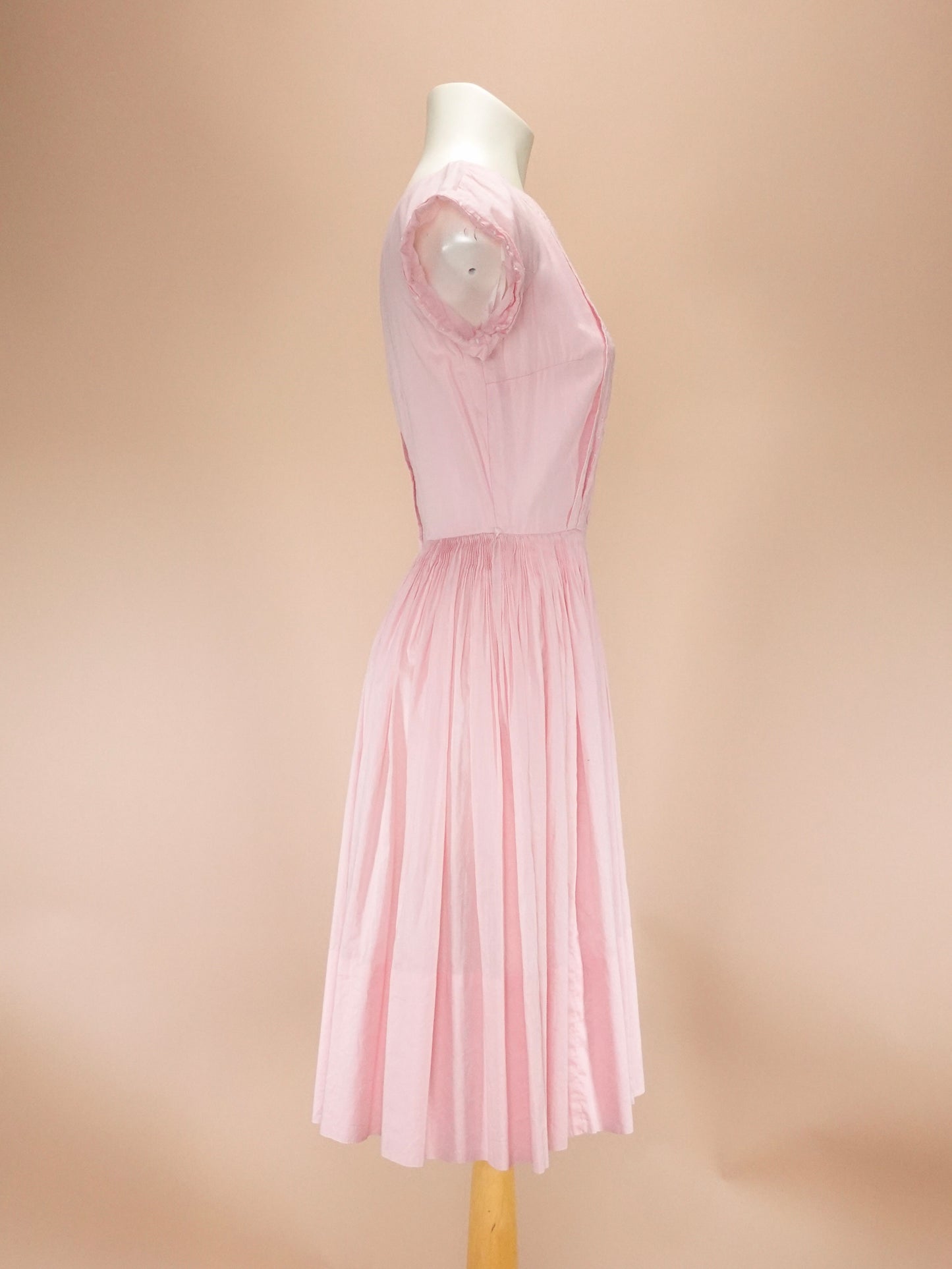 Vintage 1950s | Baby Pink Dress