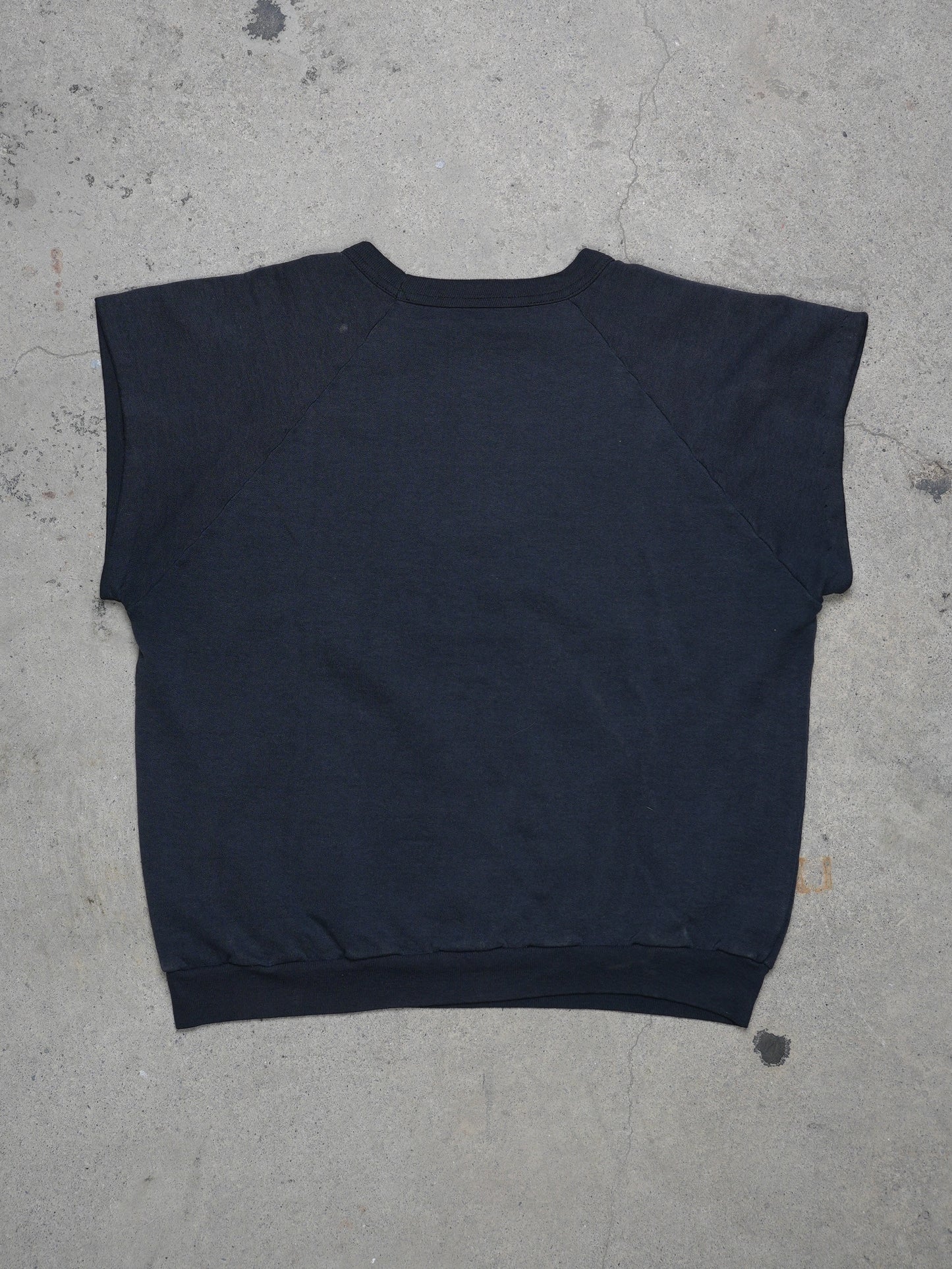 1980S - "COURT CLUB ATHLETICS" RAGLAN SLEEVE CUT OFF CREWNECK SWEATSHIRT