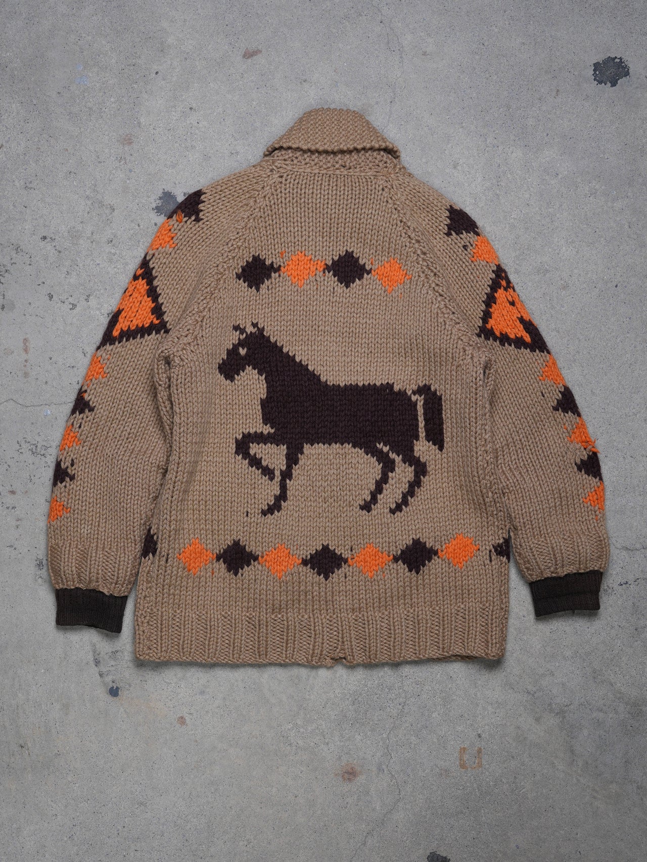 1950S - HORSE CURLING SWEATER