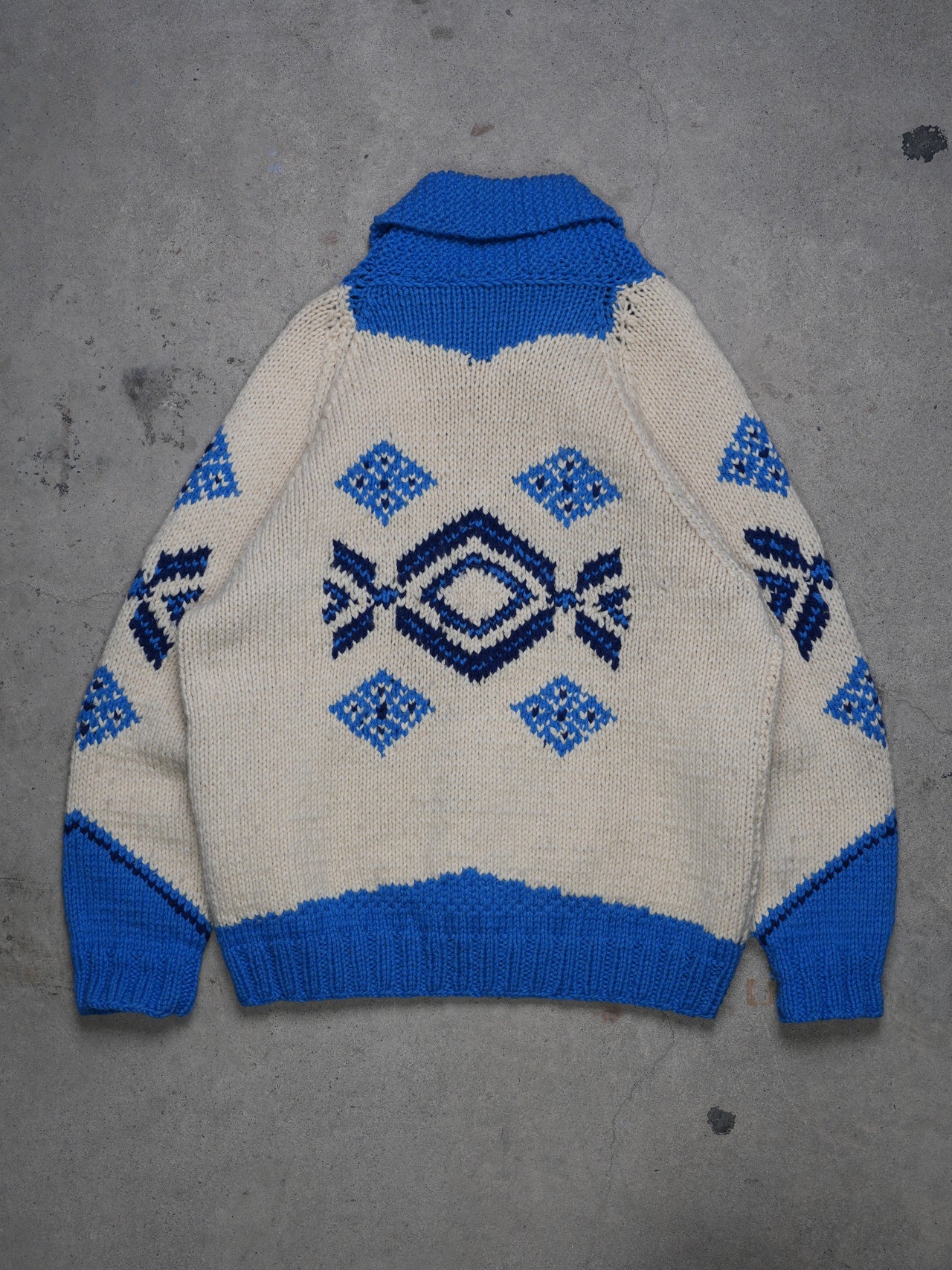 Vintage 1950s - Snowflake Cowichan/curling Handknit Sweater