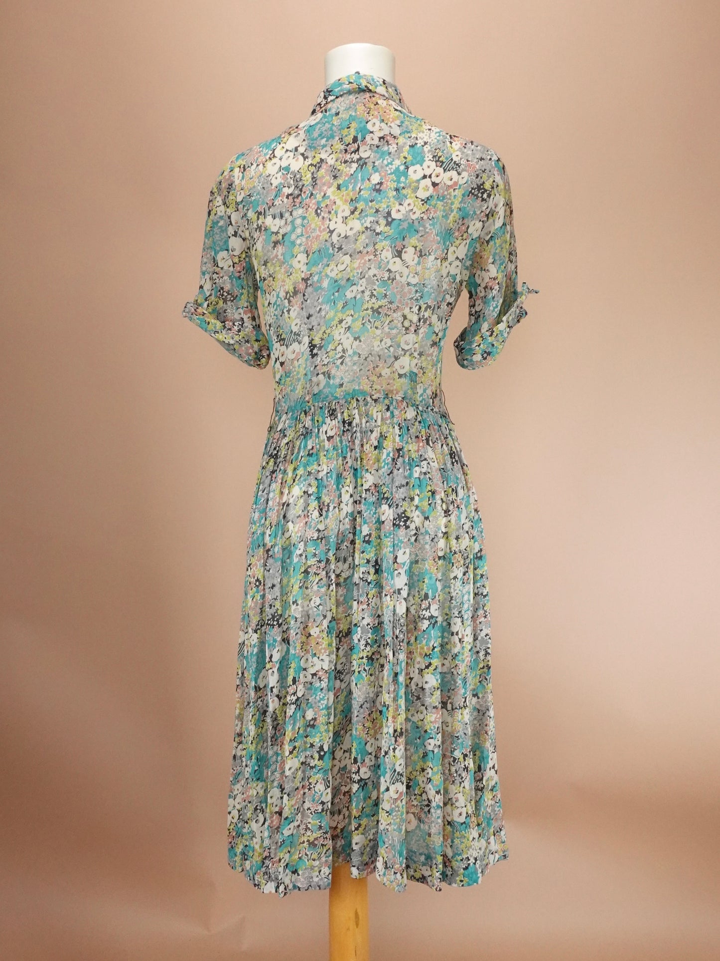 Vintage 1940s | Floral Day Dress