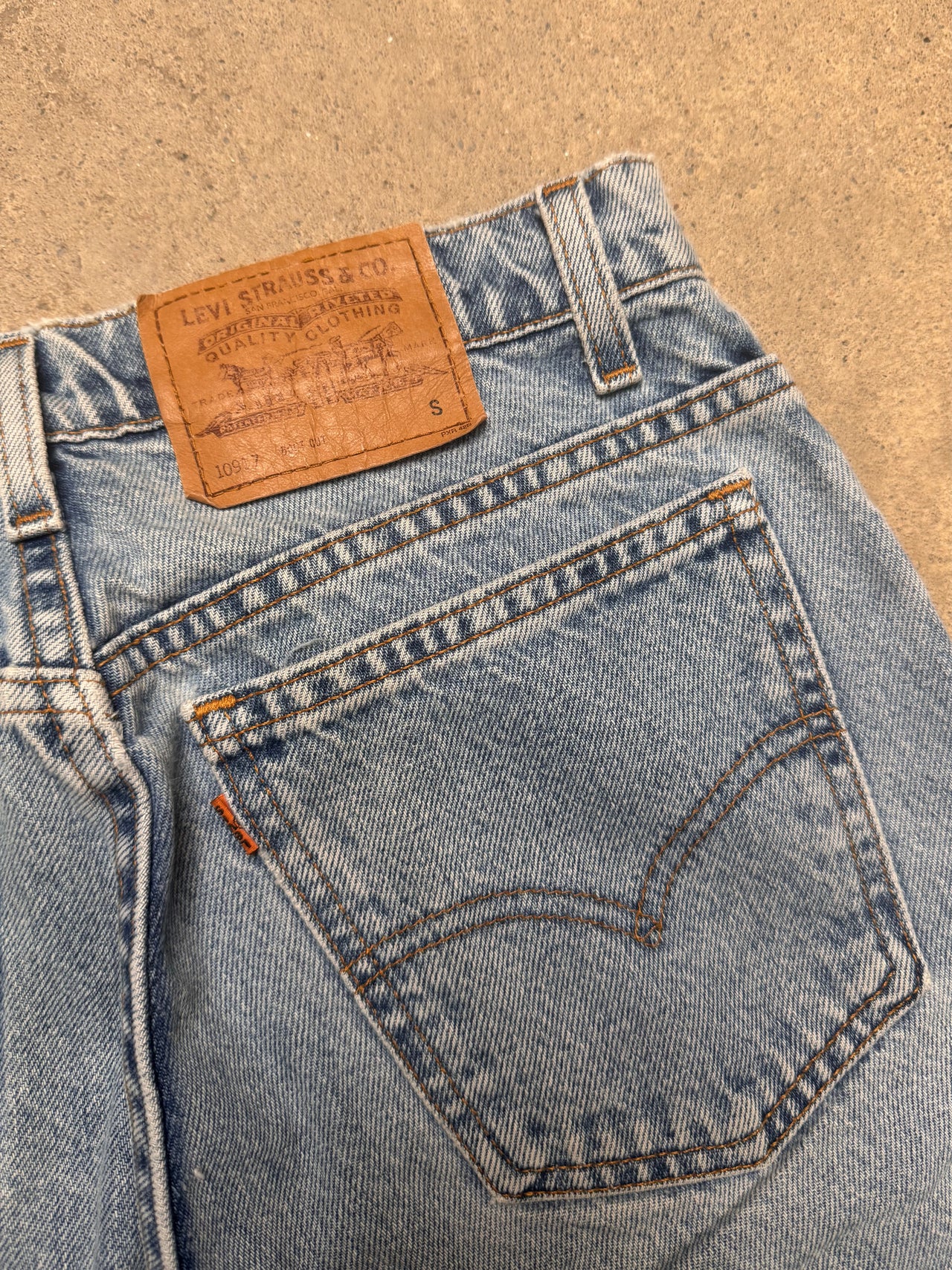 Levis 517 Flared Jeans (M)