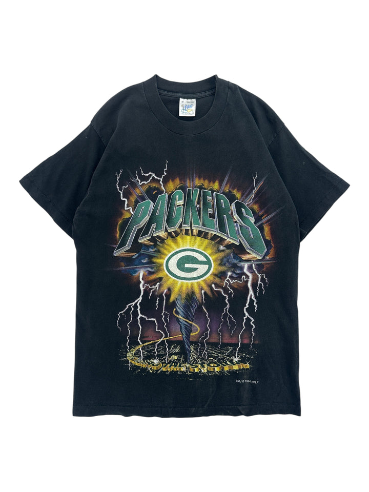 Exile Vintage 1990s black Green Bay Packers graphic t-shirt with lightning and tornado print, size medium.