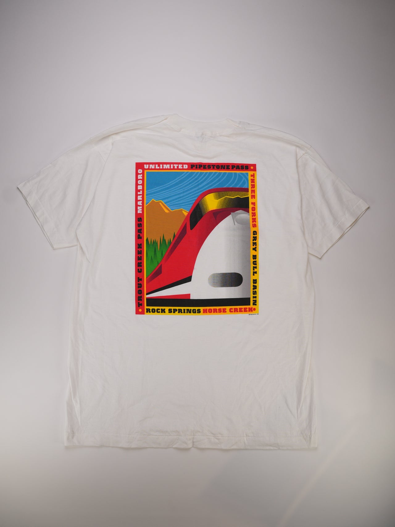 1990s - Marlboro Unlimited Pipestone Pass Graphic T-Shirt